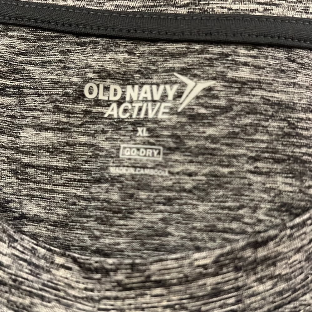 NWT Old Navy Heather Grey Active Crew Neck Sport Dri Fit T Shirt - Picture 4 of 4